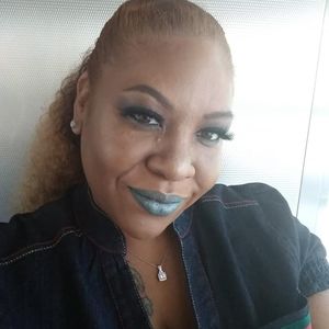 Meet your Posher, Jacqueline